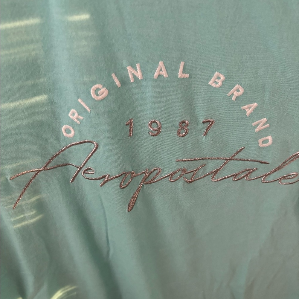 Aeropostale graphic tee